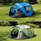 3-4 шатер человека на открытом воздухе располагаясь лагерем, шатер купола немедленный для располагаясь лагерем укладывая рюкзак пешего туризма